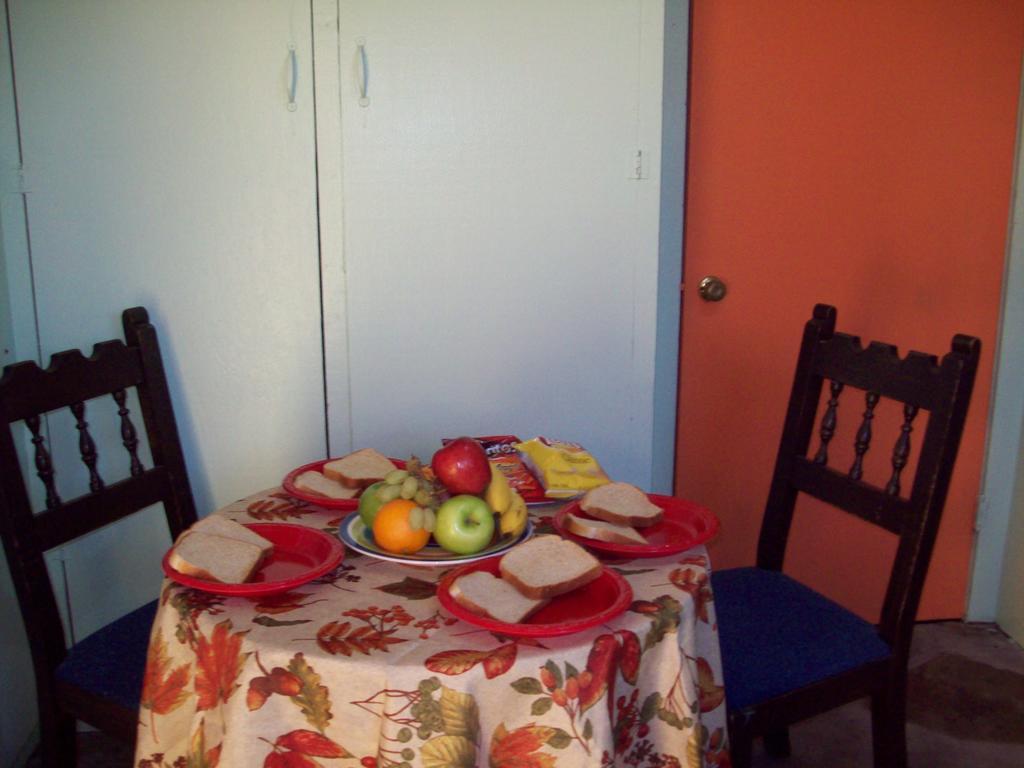 Budget Inn Sanderson Bagian luar foto